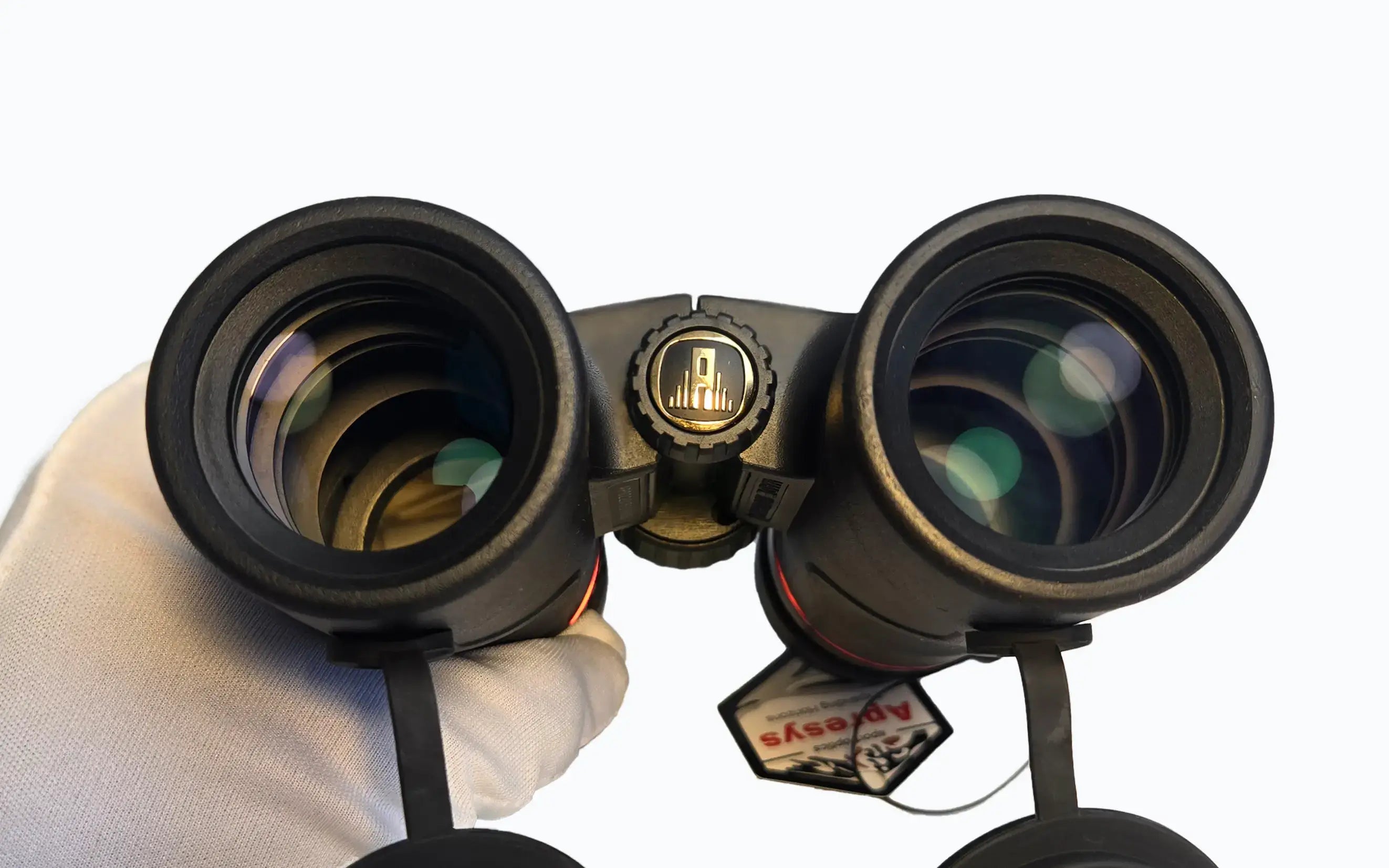 ED glass binocular lens technology for improved image clarity and natural color reproduction